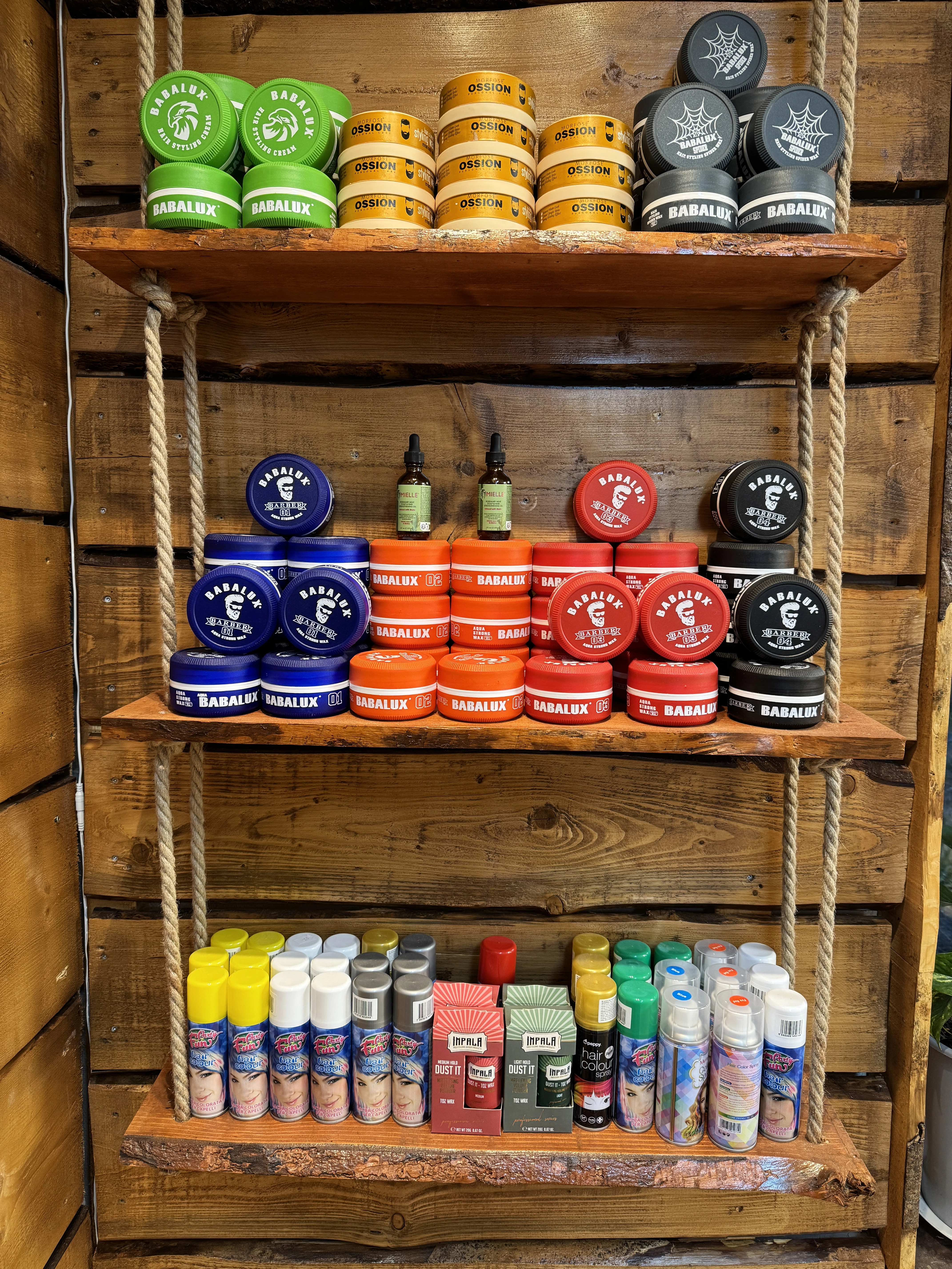 Produkthylla 1 på Mustasch Barbershop